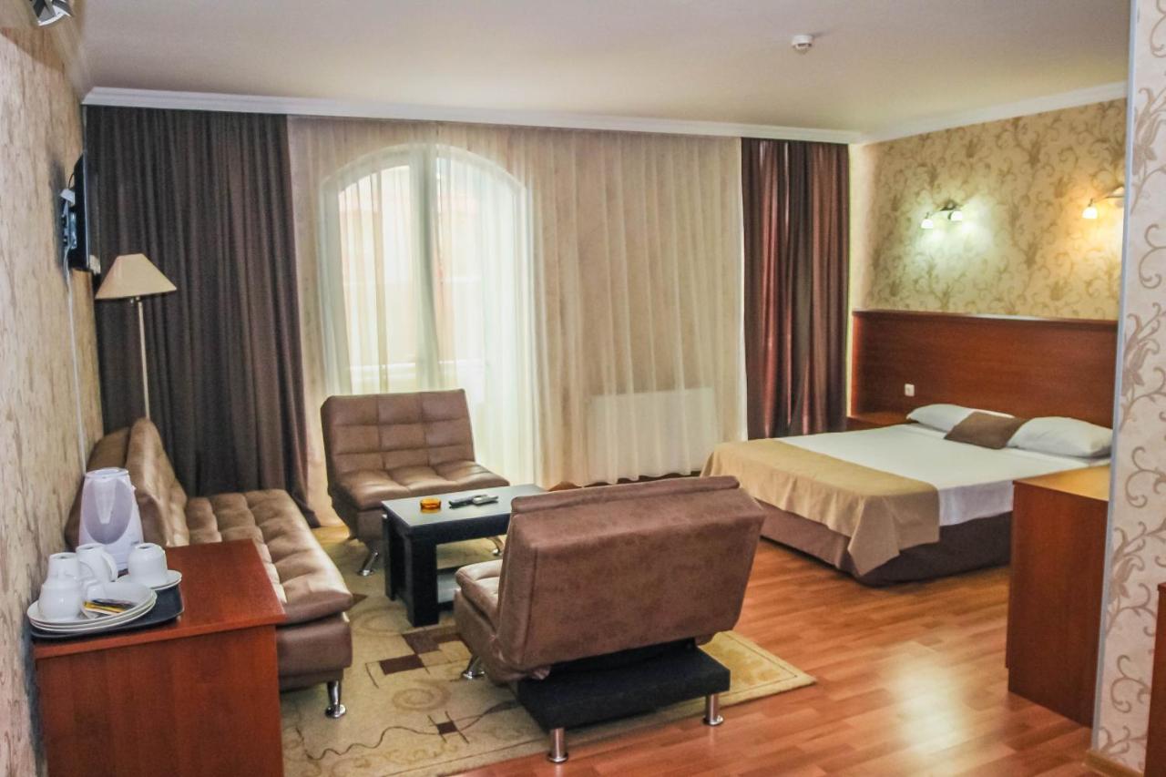 Hotel Istanbul 바투미 외부 사진