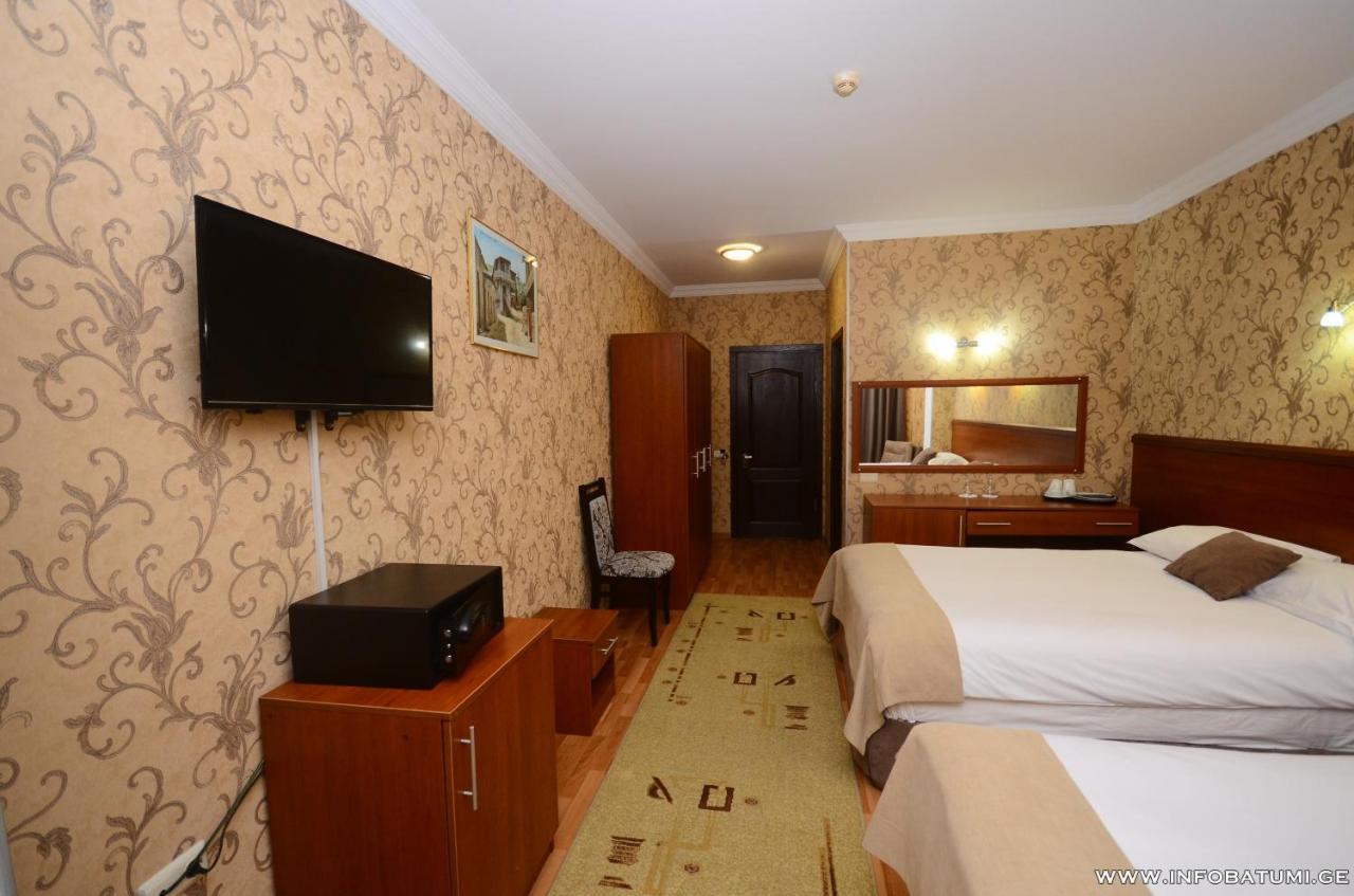 Hotel Istanbul 바투미 외부 사진