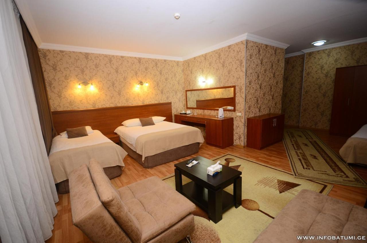 Hotel Istanbul 바투미 외부 사진