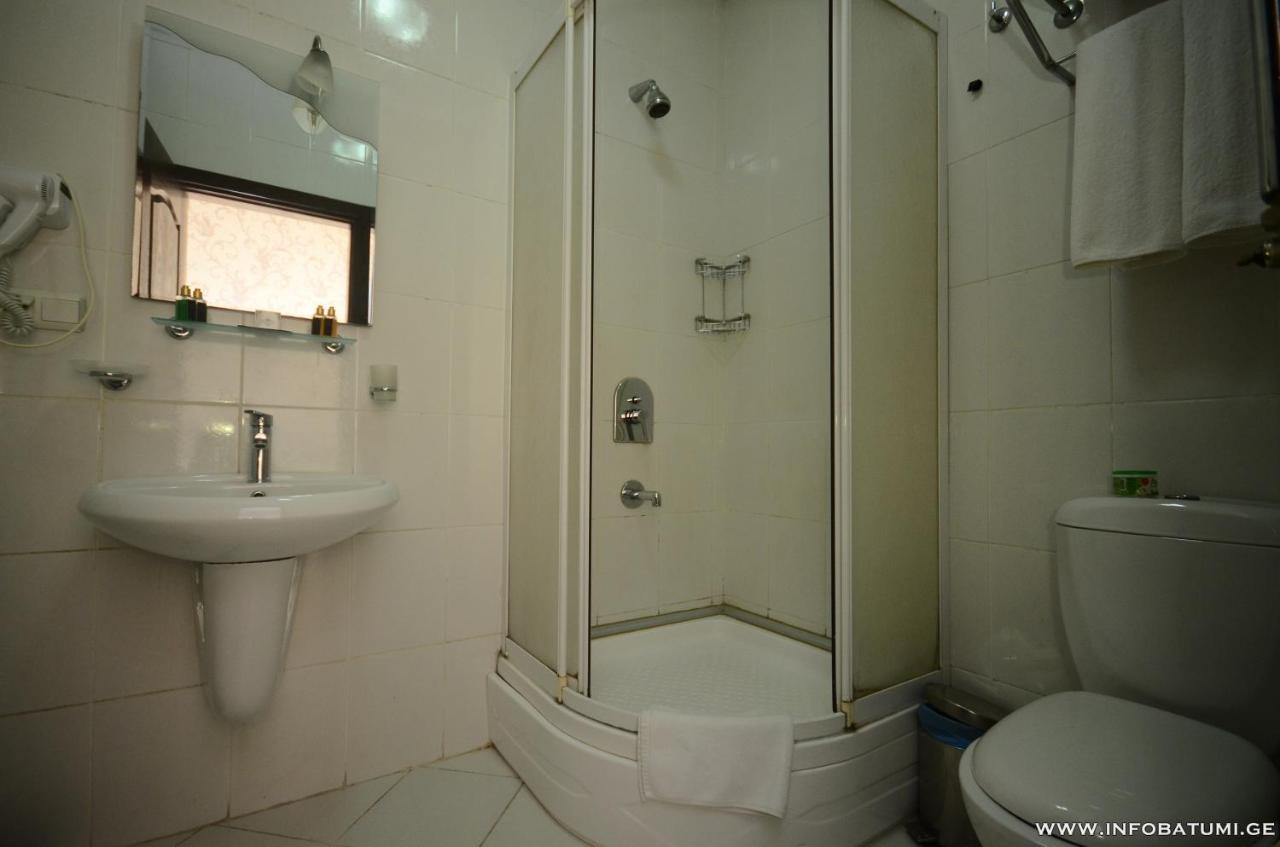 Hotel Istanbul 바투미 외부 사진
