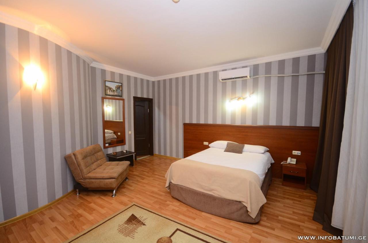 Hotel Istanbul 바투미 외부 사진
